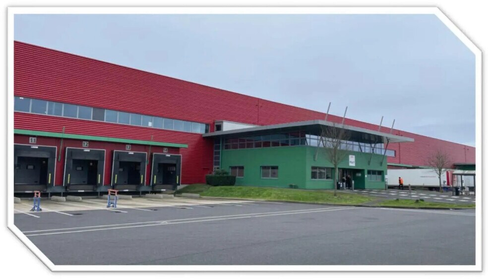 Industriel/Logistique dans Le Coudray-Montceaux à louer - Photo de l’immeuble – Image 2 sur 13