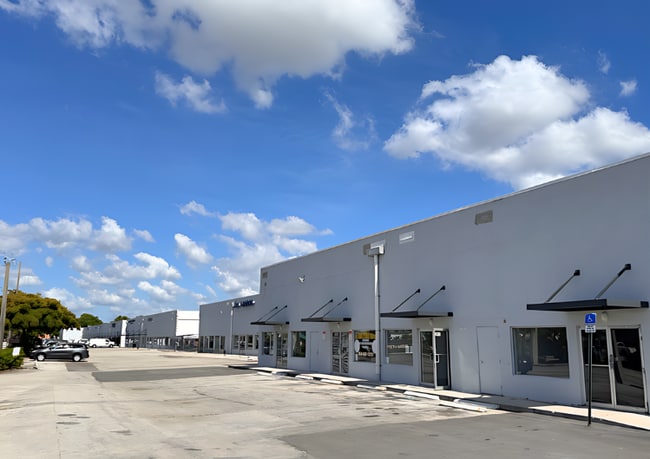 Plus de détails pour 3927-3999 NW 19th St, Lauderdale Lakes, FL - Local d'activités, Industriel/Logistique à louer