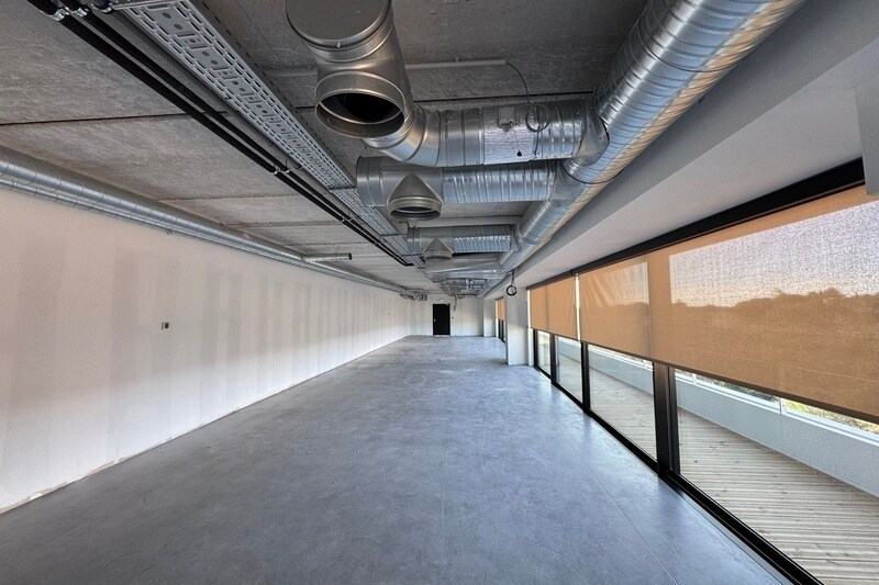 Bureau dans Montpellier à louer - Photo de l’immeuble – Image 3 sur 4