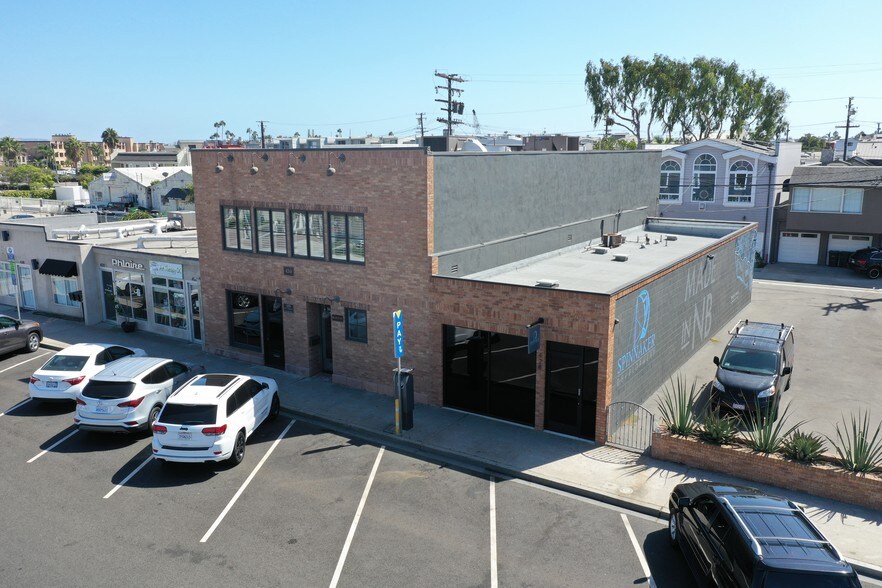 430 32nd St, Newport Beach, CA à louer - Photo de l’immeuble – Image 3 sur 8