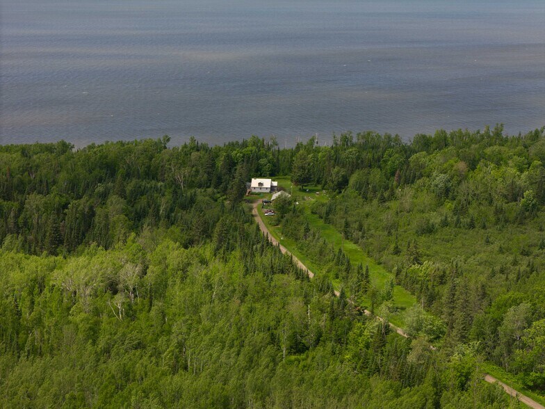 85780 Smith Dr, Herbster, WI à vendre - Photo de l’immeuble – Image 2 sur 13