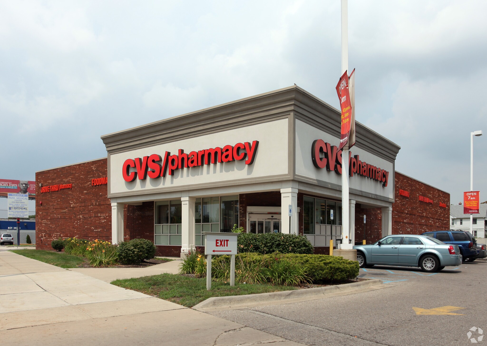 12907 E Jefferson Ave, Detroit, MI à vendre Photo principale– Image 1 sur 4