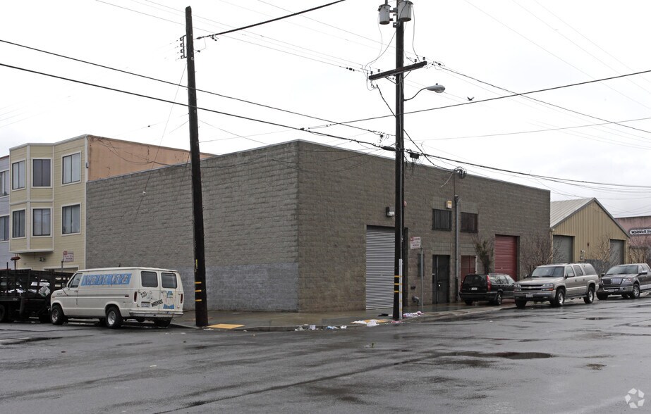 1190A Shafter Ave, San Francisco, CA à vendre - Photo de l’immeuble – Image 1 sur 15