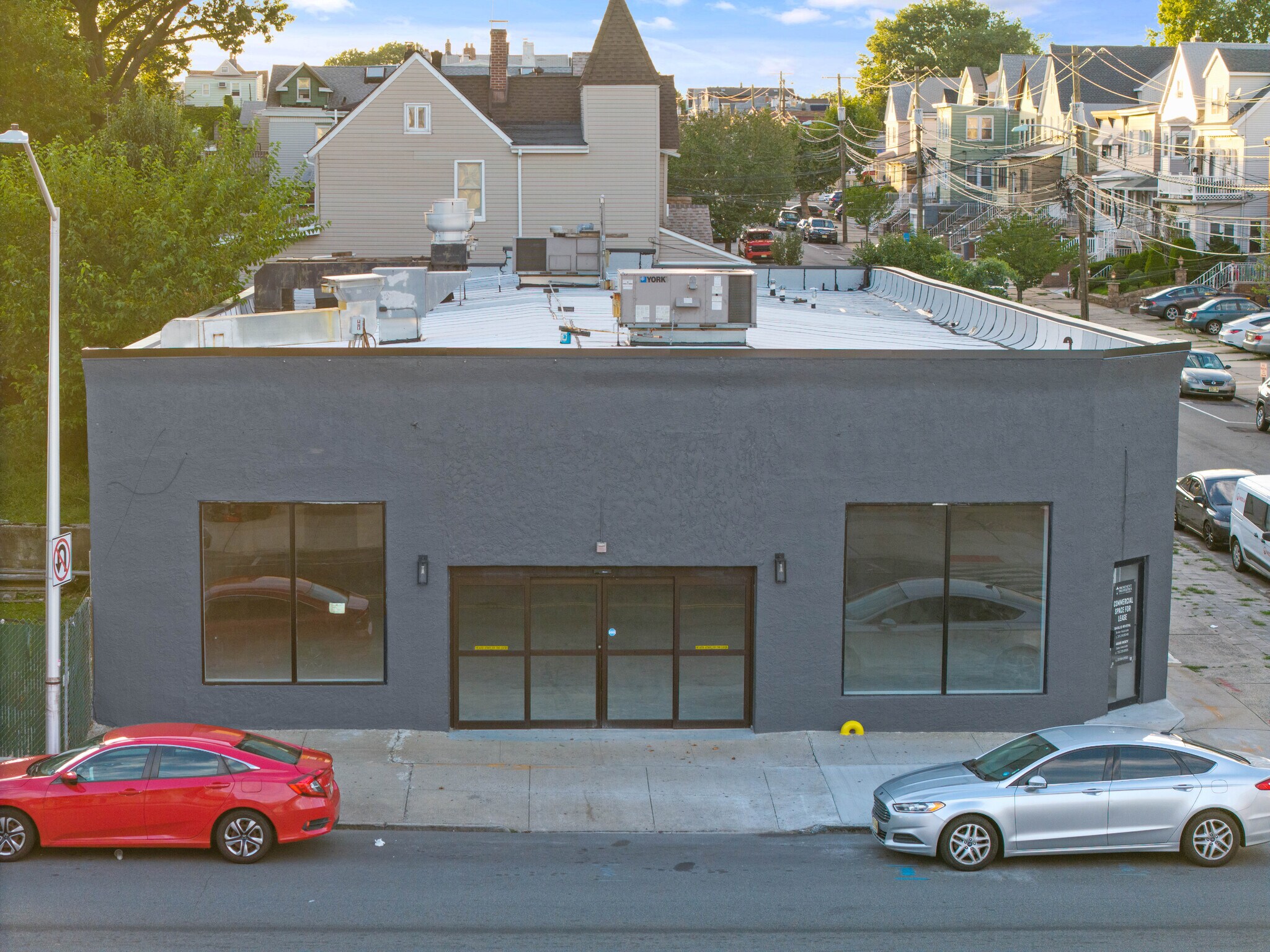 1033 Broadway, Bayonne, NJ à louer Photo de l’immeuble– Image 1 sur 26