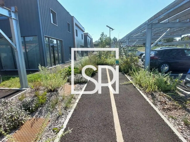 Plus de détails pour Bureau à louer