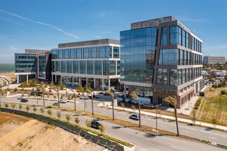 Plus de détails pour 384 Oyster Point Blvd, South San Francisco, CA - Local d'activités à louer