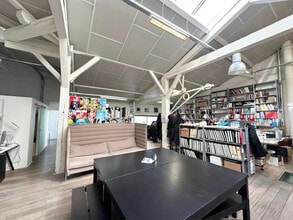 Bureaux/Local commercial dans Paris à louer Photo intérieure– Image 2 sur 2