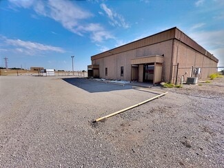 Plus de détails pour 1717 S 28th St, Clinton, OK - Industriel/Logistique à louer