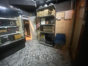 Local commercial dans Barcelone, Barcelona à louer Photo intérieure– Image 2 sur 3