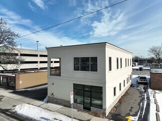 Plus de détails pour 915 S Washington Ave, Royal Oak, MI - Local commercial à vendre