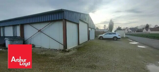 Plus de détails pour Local d’activités à vendre