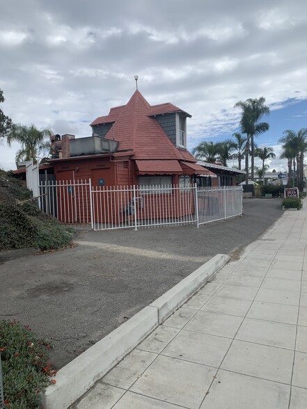 34294 S Coast Hwy, Dana Point, CA à vendre - Photo de l’immeuble – Image 2 sur 4
