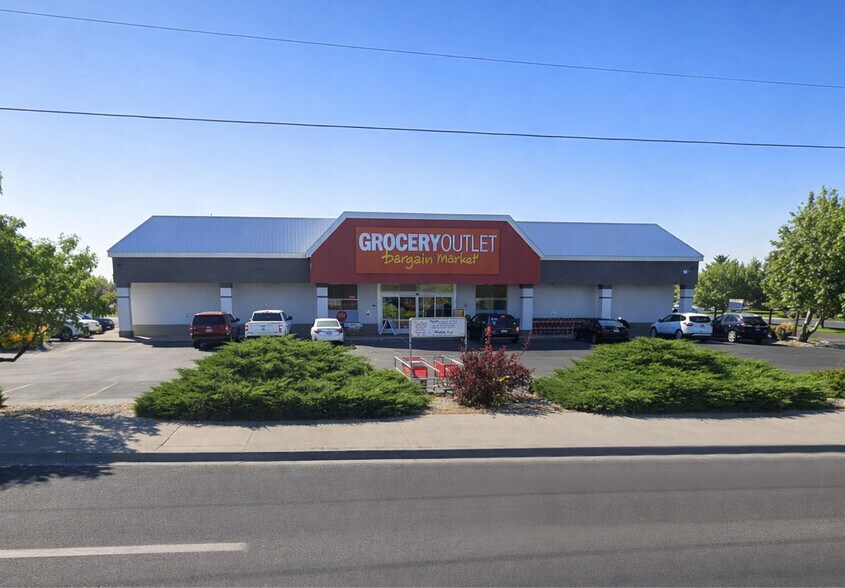 2455 E 25th St, Idaho Falls, ID à louer - Photo de l’immeuble – Image 1 sur 4