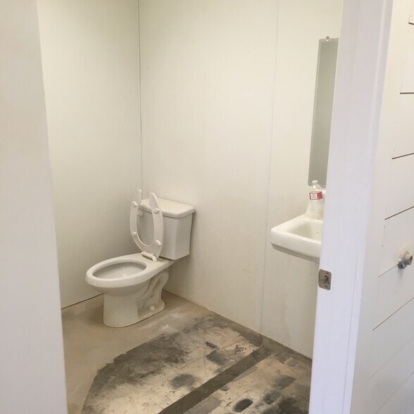 3801-3827 Avenue A St, Lubbock, TX à louer - Photo intérieure – Image 3 sur 5