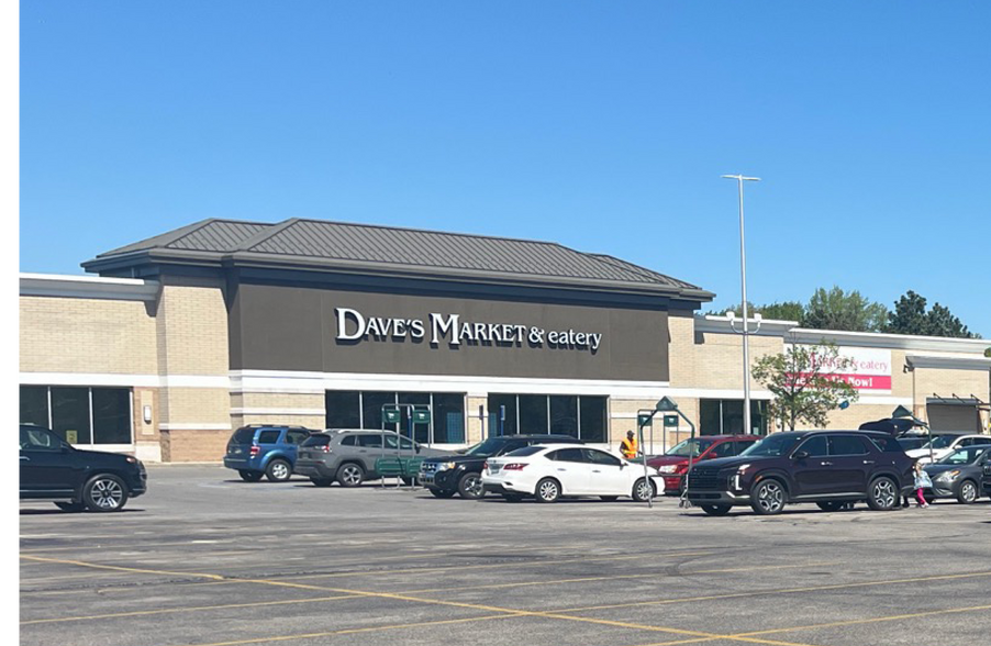 22600-22690 Shore Center Dr, Euclid, OH à louer - Photo de l’immeuble – Image 1 sur 5