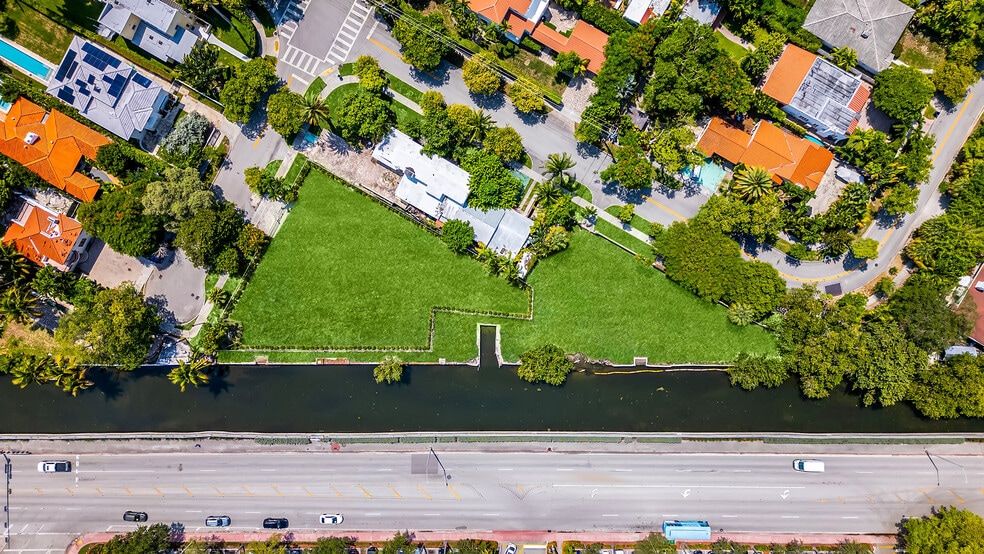 1810 Michigan Ave, Miami Beach, FL à vendre - Photo de l’immeuble – Image 2 sur 13