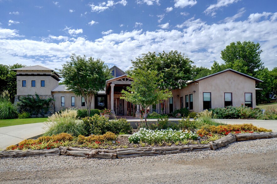 3002 Azle Hwy, Weatherford, TX à vendre - Photo de l’immeuble – Image 2 sur 34