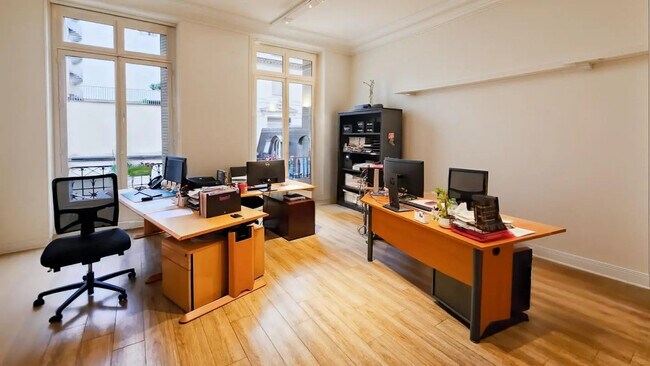 Plus de détails pour Bureau à louer