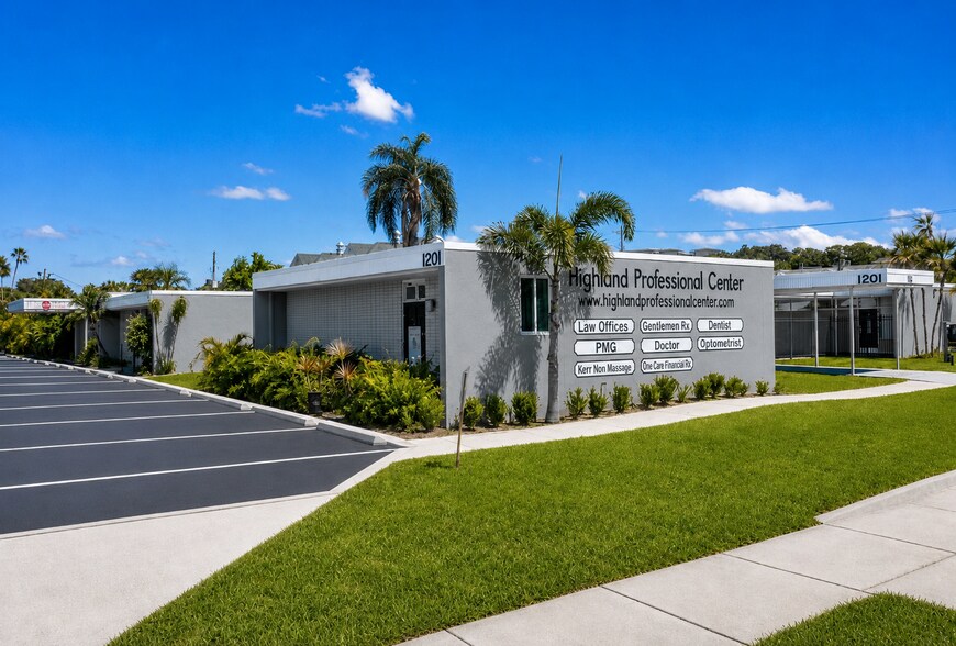 1201 S Highland Ave, Clearwater, FL à vendre - Photo de l’immeuble – Image 1 sur 11