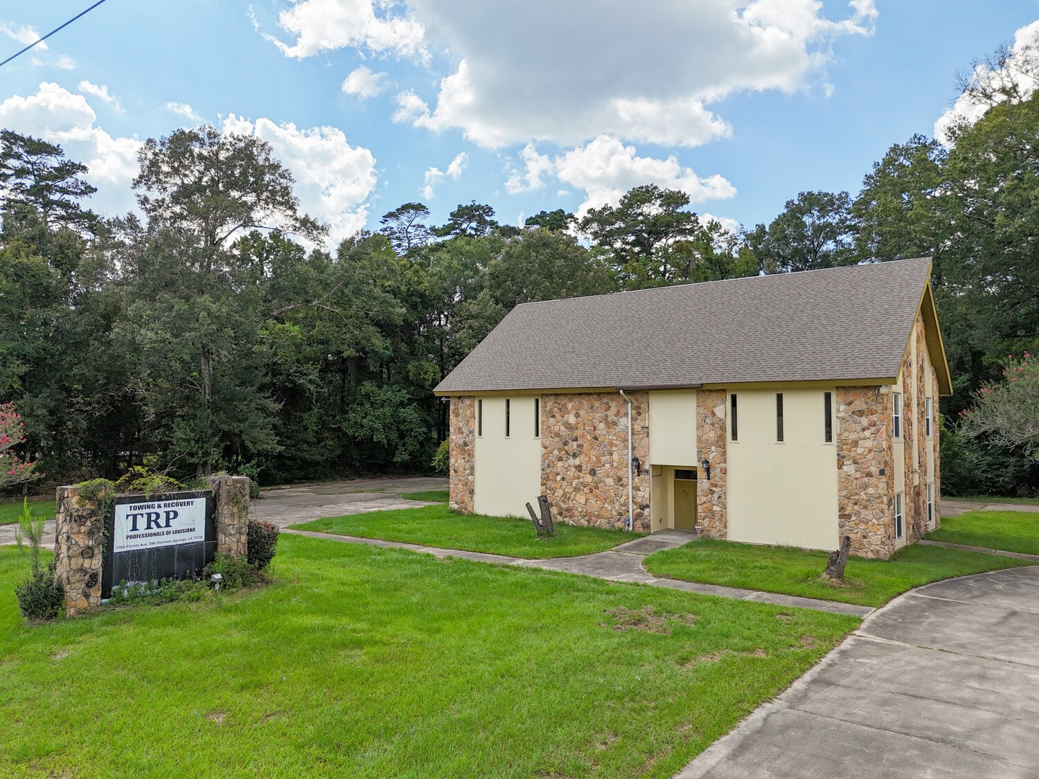 1783 Florida Ave SW, Denham Springs, LA à vendre Photo de l’immeuble– Image 1 sur 11