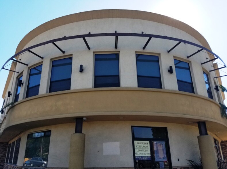 343 E Main St, El Cajon, CA à louer - Photo de l’immeuble – Image 2 sur 13