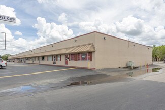Plus de détails pour 2012-2024 Beacon Manor Dr, Fort Myers, FL - Bureau, Industriel/Logistique à louer