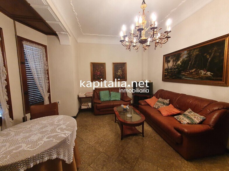 Local commercial dans València à vendre - Photo de l’immeuble – Image 3 sur 17