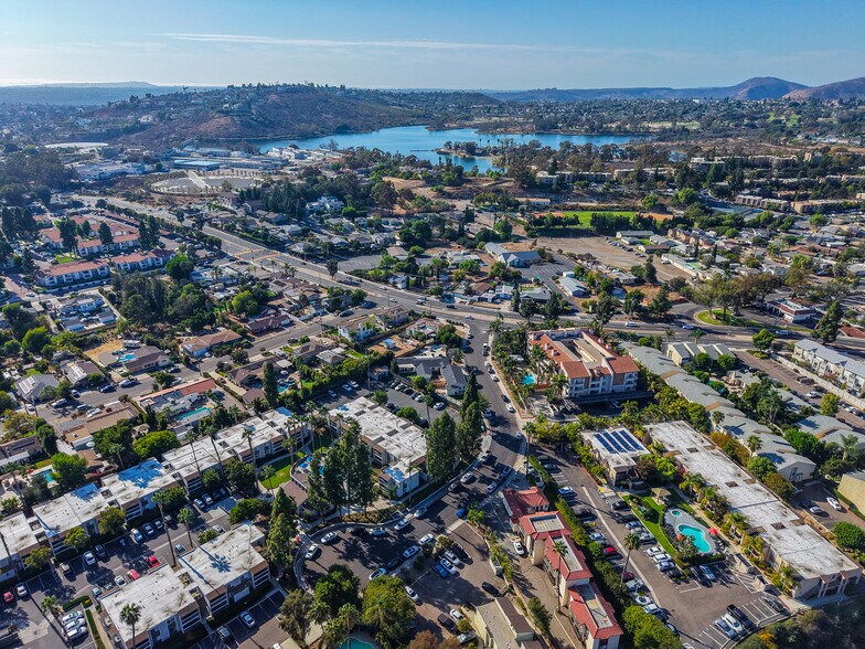 5590-5588 Shasta Lane, La Mesa, CA à vendre - Photo de l’immeuble – Image 2 sur 52