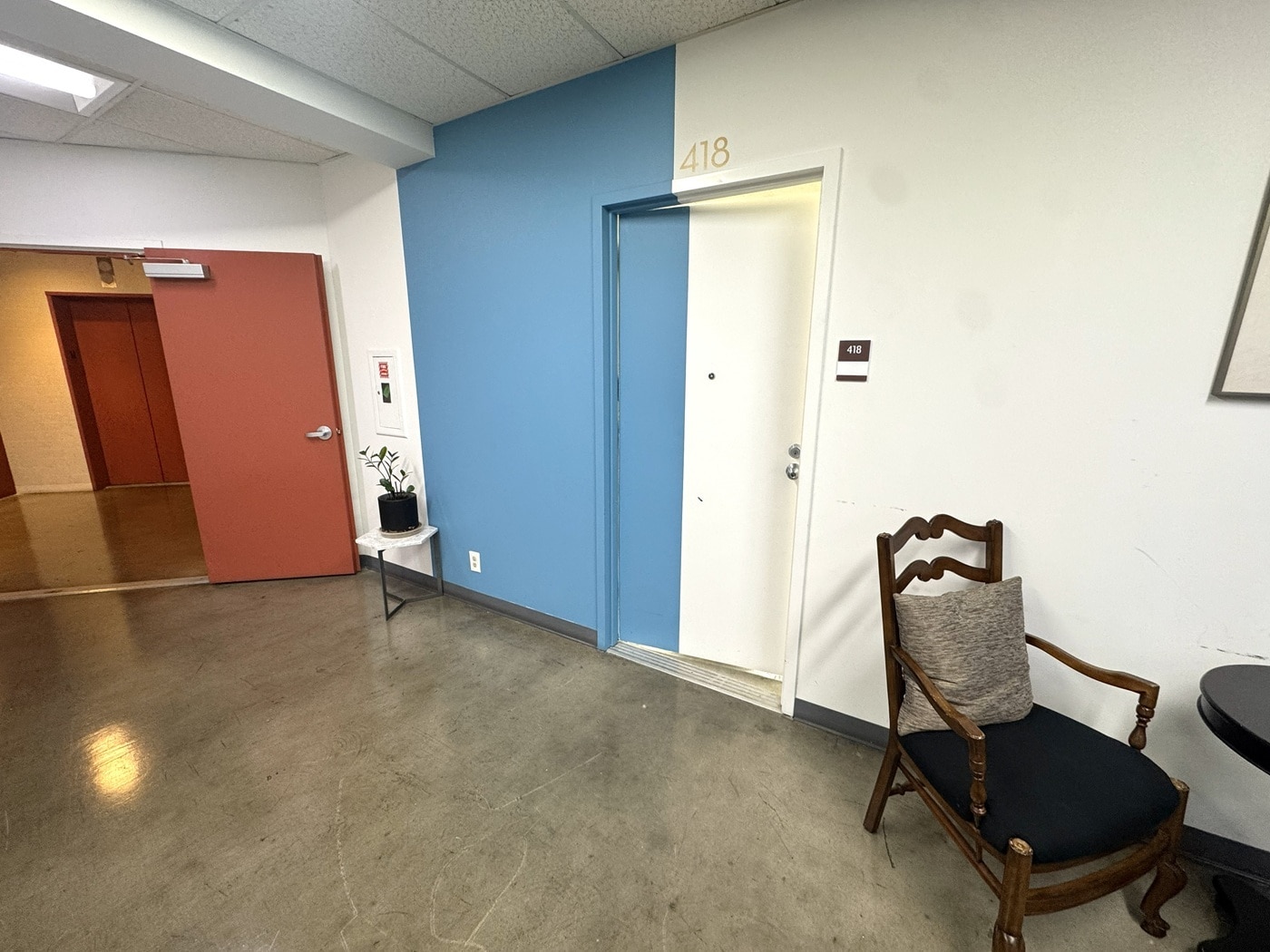 210 E Olympic Blvd, Los Angeles, CA à louer Photo intérieure– Image 1 sur 8