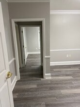 1290 Kennestone Cir, Marietta, GA à louer Photo intérieure– Image 1 sur 3