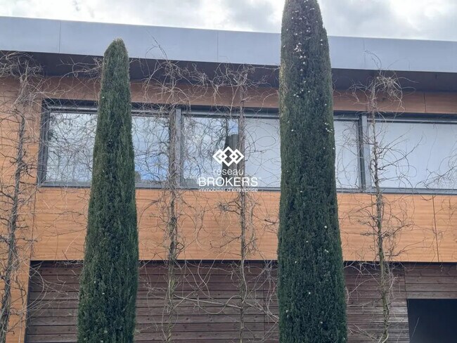 Plus de détails pour Bureau à vendre