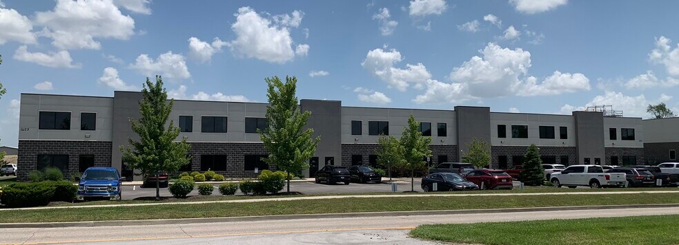 1257 Airport Pky, Greenwood, IN à vendre - Photo de l’immeuble – Image 1 sur 6