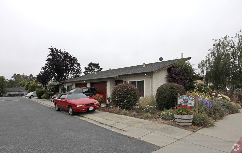 1584 Chanticleer Ave, Santa Cruz, CA à vendre - Photo de l’immeuble – Image 2 sur 36