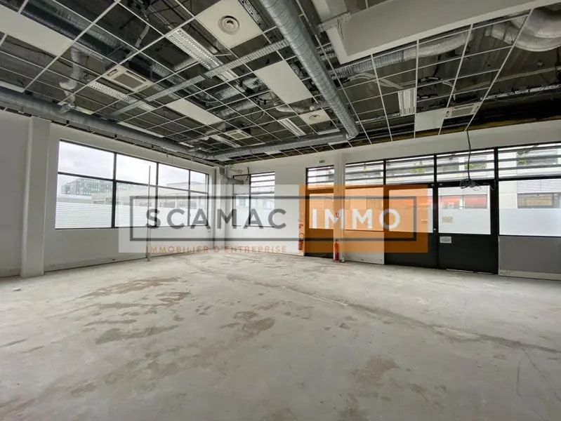Industriel/Logistique dans BAGNEUX à louer Photo de l’immeuble– Image 1 sur 7