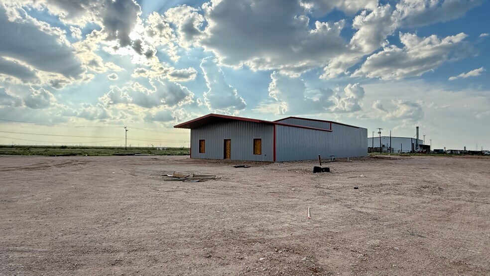 1714 N FM 1788, Midland, TX à louer - Photo de l’immeuble – Image 1 sur 5
