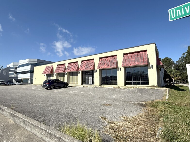 3506 University Blvd S, Jacksonville, FL à vendre - Photo de l’immeuble – Image 3 sur 11