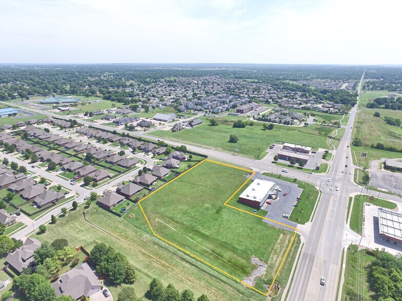 E 86th St N, Owasso, OK à vendre - Photo de l’immeuble – Image 3 sur 8