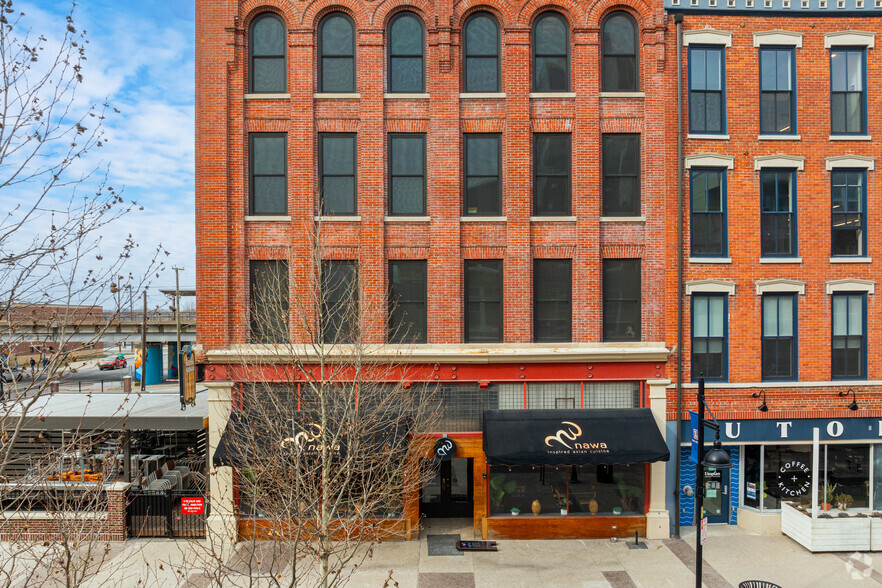 126 W Columbia St, Fort Wayne, IN à vendre - Photo de l’immeuble – Image 2 sur 9