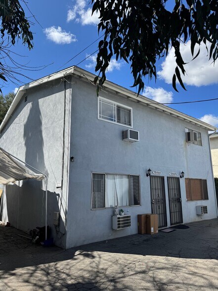 13846 Bessemer St, Van Nuys, CA à vendre - Photo de l’immeuble – Image 3 sur 6