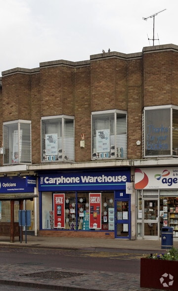 Market Harborough – The Square portefeuille de 6 biens à vendre sur LoopNet.fr - Photo principale – Image 3 sur 6