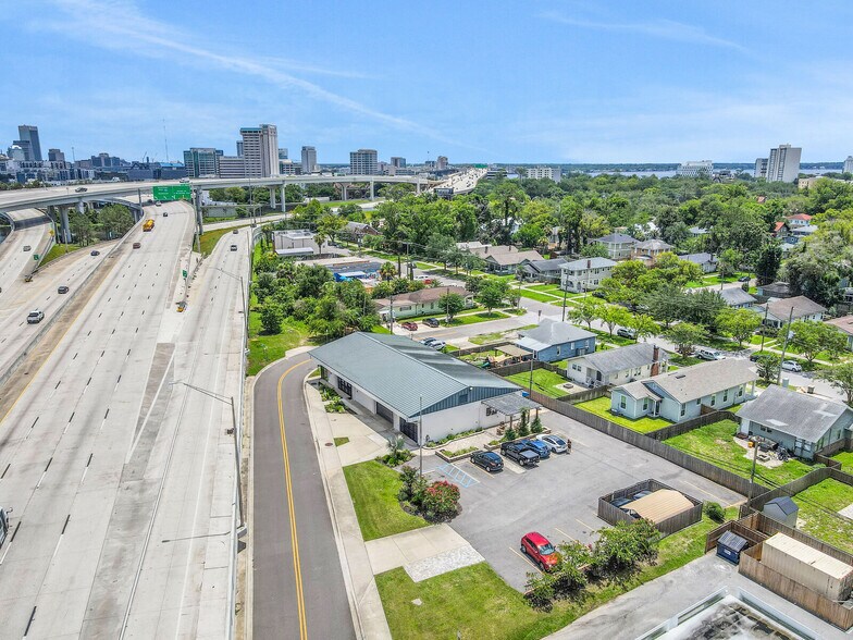 624 Goodwin St, Jacksonville, FL à vendre - Photo de l’immeuble – Image 2 sur 45