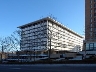 Plus de détails pour 6525 Belcrest Rd, Hyattsville, MD - Bureau à louer