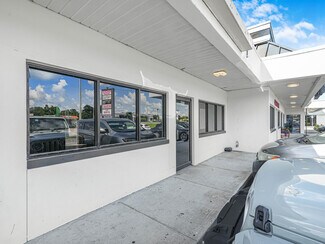 Plus de détails pour 7300-7324 E Colonial Dr, Orlando, FL - Local commercial à louer