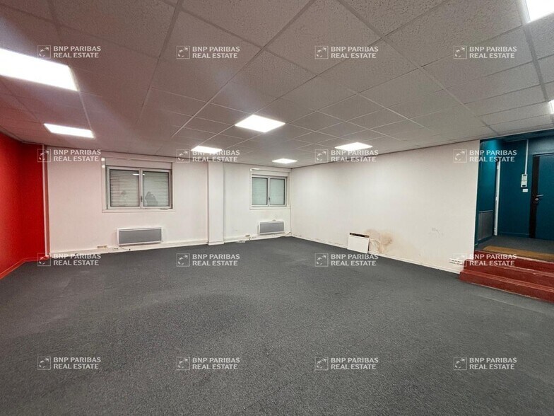 72 Rue Gutenberg, Lille à louer - Photo de l’immeuble – Image 2 sur 9
