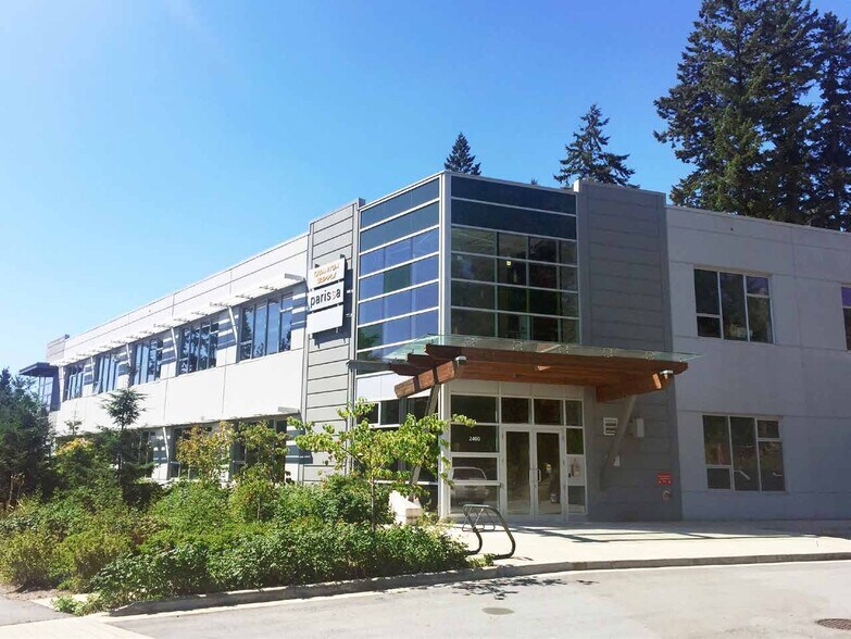 2400 Dollarton Hwy, North Vancouver, BC à louer - Photo principale – Image 2 sur 11