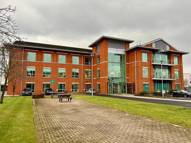 Starley Way, Birmingham à louer - Photo de l’immeuble – Image 3 sur 5