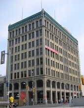 10 Rideau St, Ottawa, ON à louer Photo de l’immeuble– Image 1 sur 7