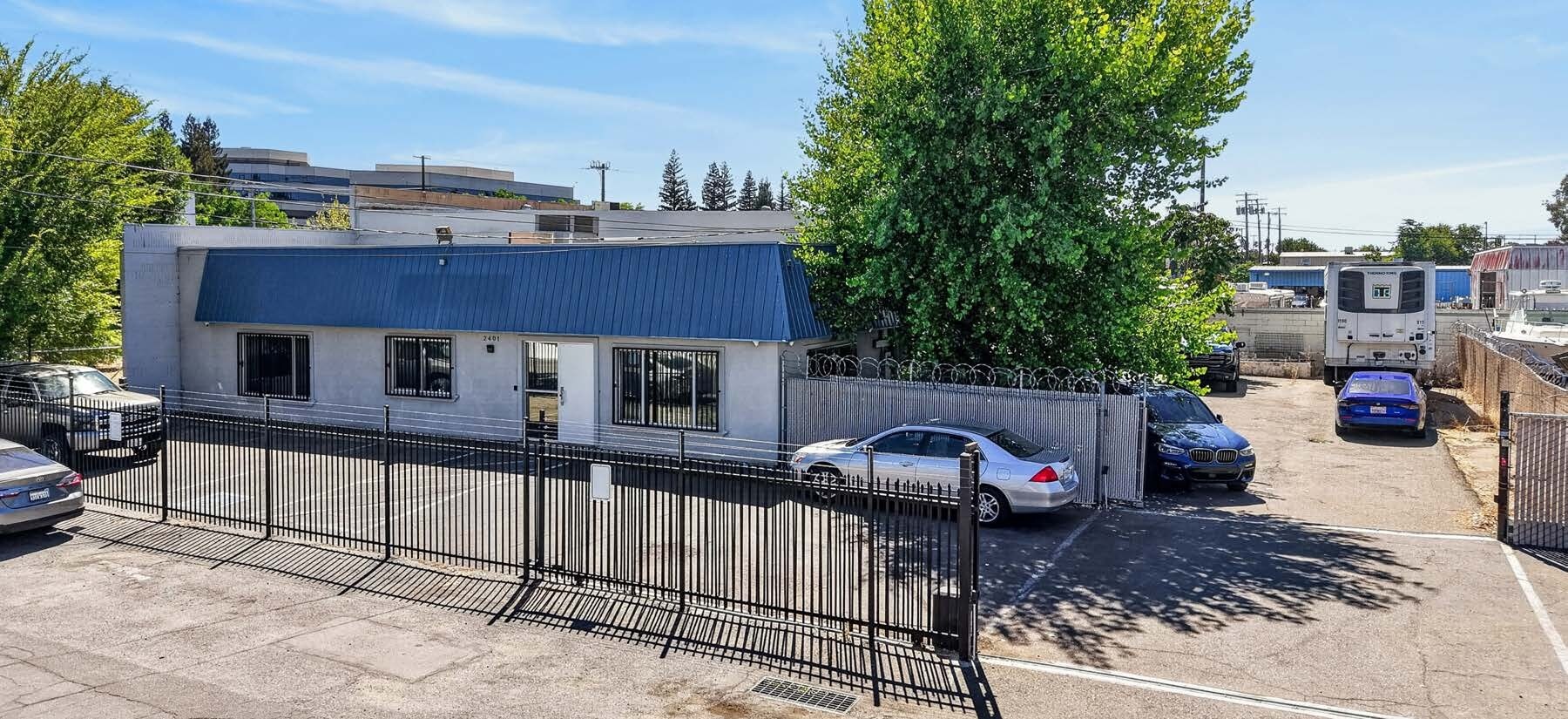 2401 Manning Streets portefeuille de 2 biens à vendre sur LoopNet.fr Photo de l’immeuble– Image 1 sur 10