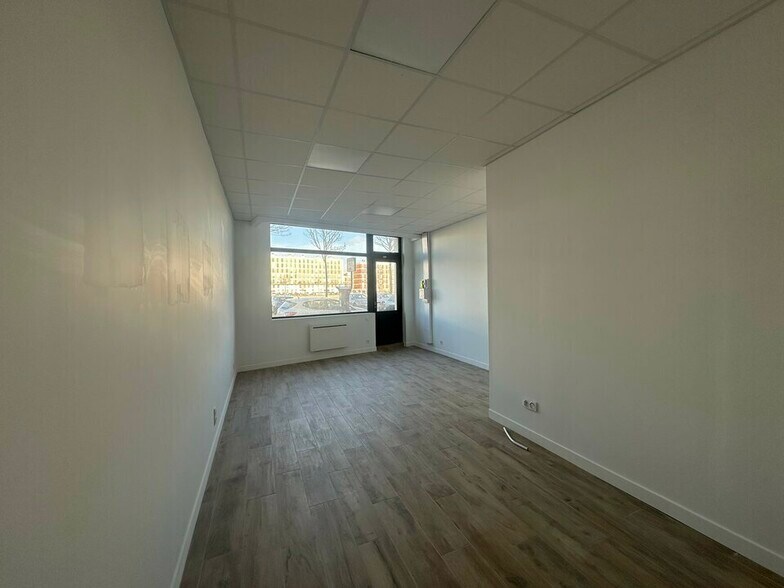 Local commercial dans Le Havre à louer - Photo intérieure – Image 2 sur 3