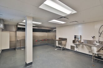 3716 Eagle Rock Blvd, Los Angeles, CA à louer Photo intérieure– Image 2 sur 3